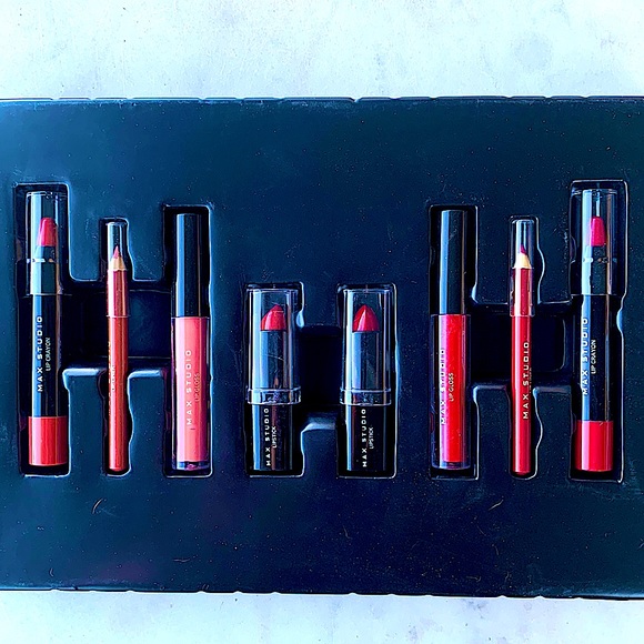 MAX STUDIO 8 PIECE LIP COLLECTION GLOSS CRAYON STICK LINERS DESIGNED USA - Picture 3 of 6